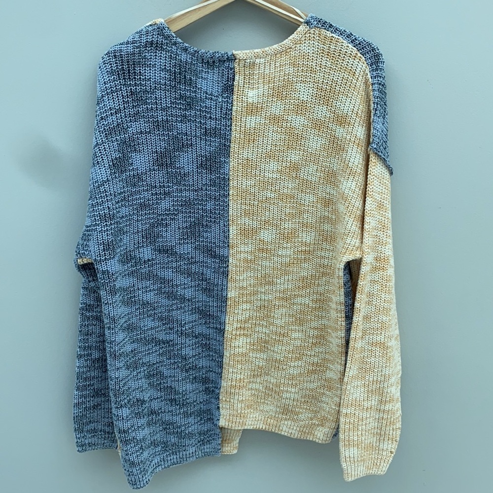 Urban Outfitters Women V neck Colorblock Sweater - Picture 5 of 6
